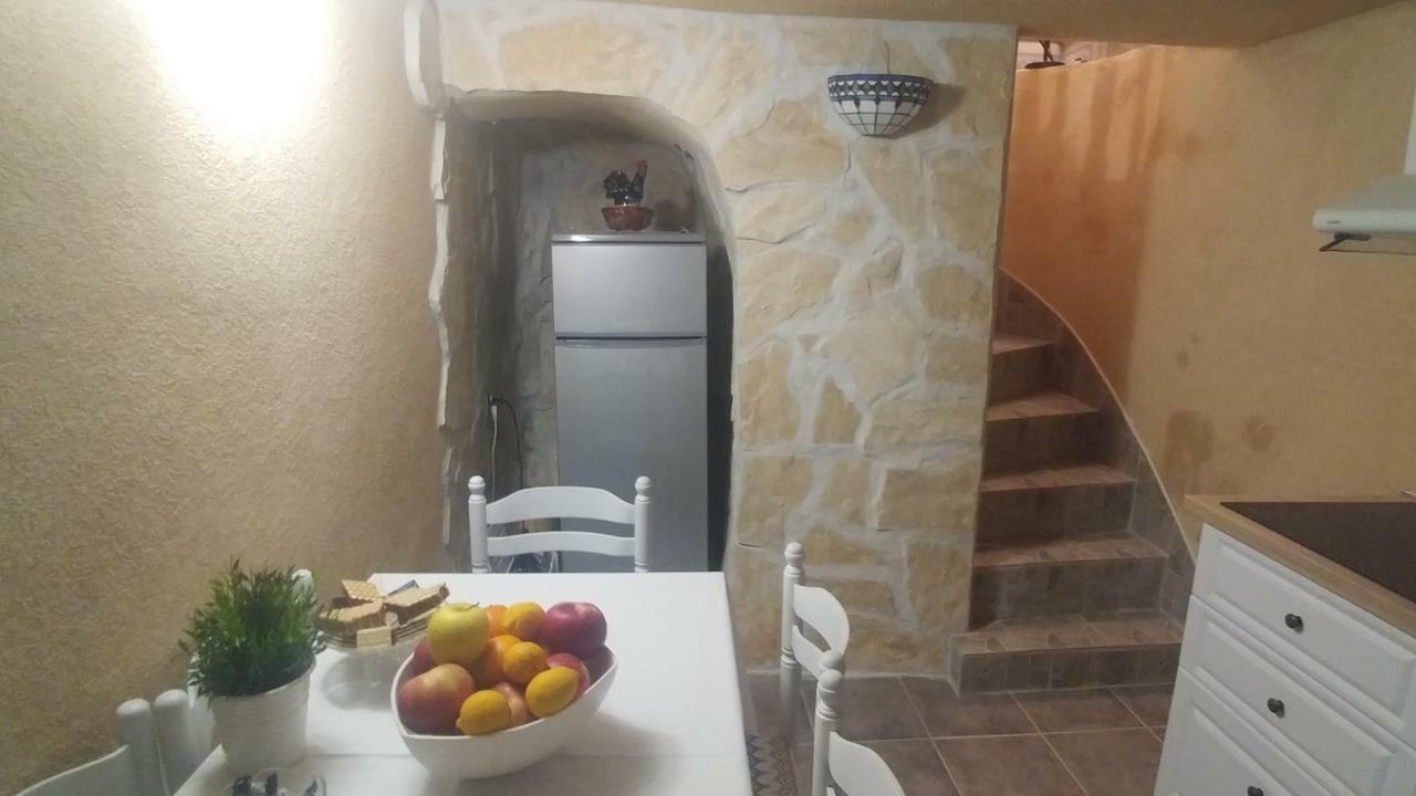 Apartman Verbenia Vrbnik Bagian luar foto